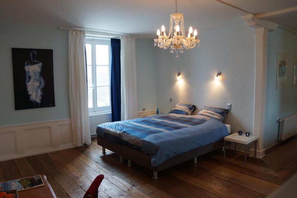 Chateau De Savennes - Caveau De Sabrage Номер фото
